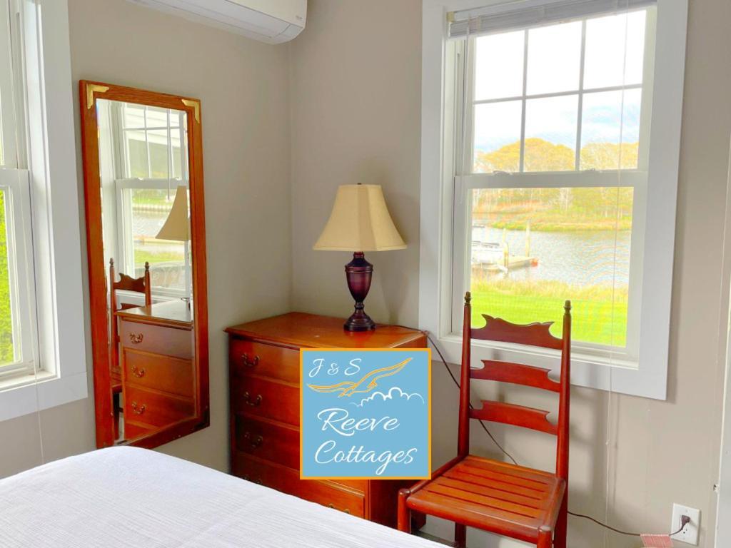 Premier Waterfront Cottage 2 Riverhead Extérieur photo