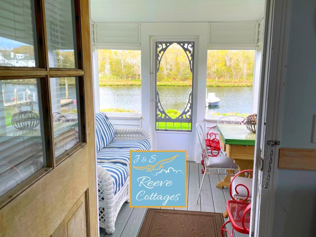 Premier Waterfront Cottage 2 Riverhead Extérieur photo